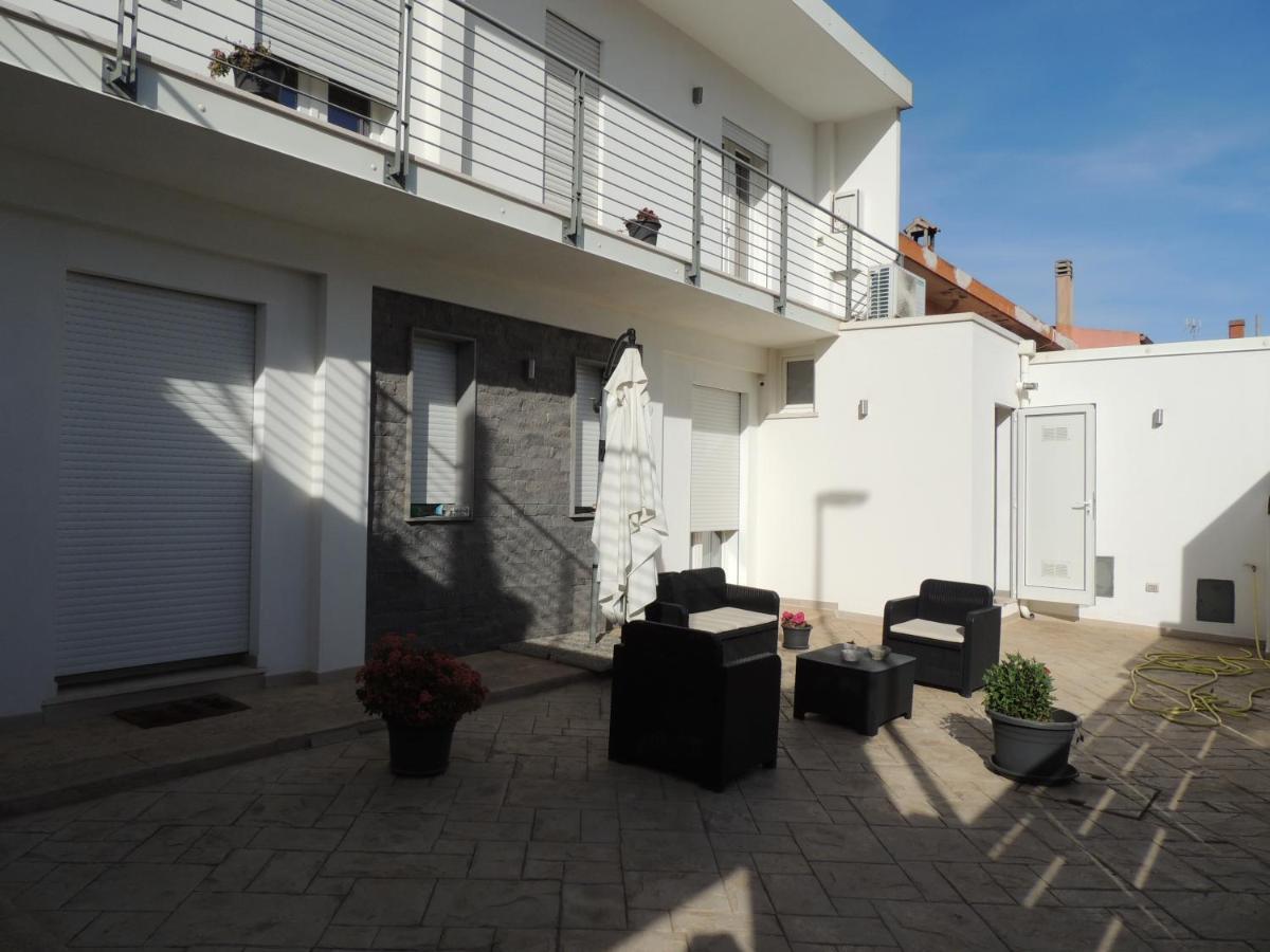Bed and Breakfast Il Colle Del Barone Capoterra Exterior foto